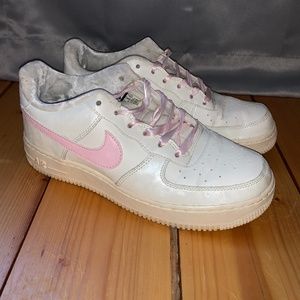 Millenial Pink Air Forces